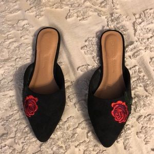 Never worn floral mule